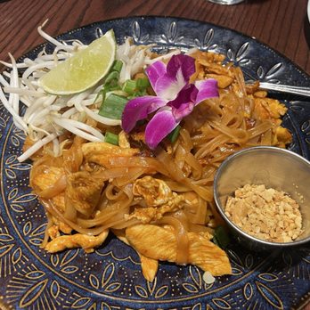 Glyn - Chicken Pad Thai (GF) - Thai Near Me - Park City, Utah