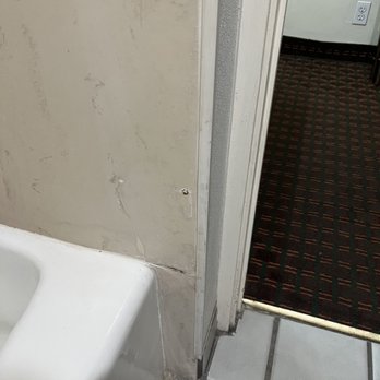 Hollister Inn - We didn't use the tub, but it looked to be patched up in a lot of places. We did turn on the water and the water pressure was terrible. - Hotels Near Me - Hollister, California Hollister Inn - We didn't use the tub, but it looked to be patched up in a lot of places. We did turn on the water and the water pressure was terrible. - Hotels Near Me - Hollister, California
