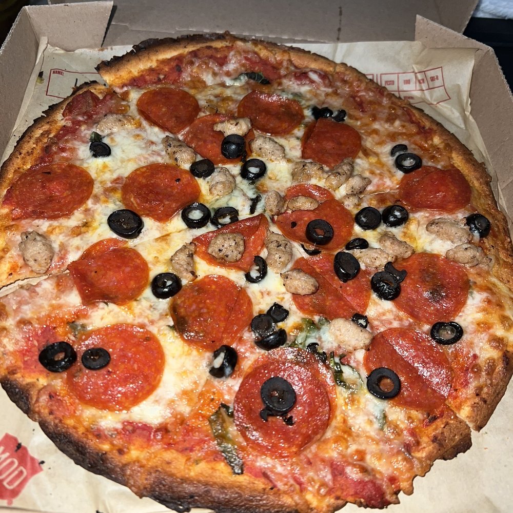Cauliflower crust pizza