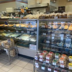 Art's Bakery - Inside