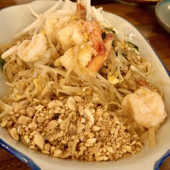 Hommali Thai Dining - Pad Thai with shrimp - Thai Near Me - Gaithersburg, Maryland Hommali Thai Dining - Pad Thai with shrimp - Thai Near Me - Gaithersburg, Maryland