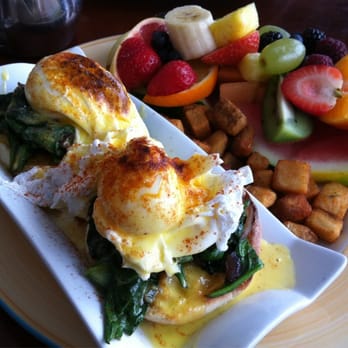 Main's Mansion - Eggs Florentine - Pubs Near Me - Markham, Ontario Main's Mansion - Eggs Florentine - Pubs Near Me - Markham, Ontario