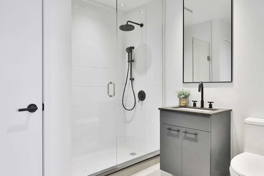 Slide of Presto Bath 2 Shower