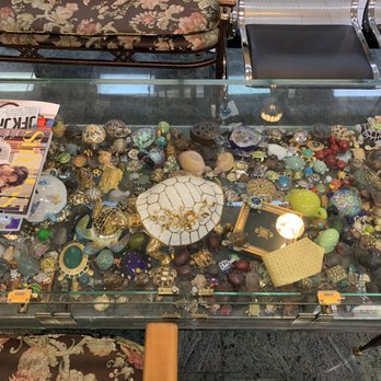 Gold Optometry - So many beautiful turtles everywhere!! - Optometrists Near Me - Los Angeles, California Gold Optometry - So many beautiful turtles everywhere!! - Optometrists Near Me - Los Angeles, California