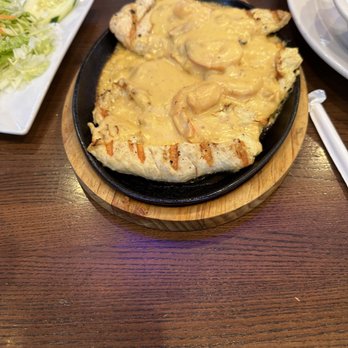 Parador Rojo Restaurant - Colombian Near Me - Elizabeth, New Jersey Parador Rojo Restaurant - Colombian Near Me - Elizabeth, New Jersey