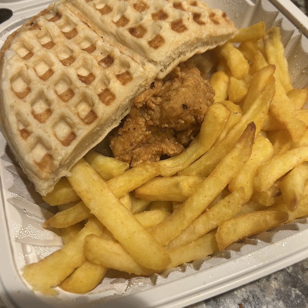 Dirty Bird Chicken N' Waffles - Food Trucks Near Me - Niagara Falls, New York Dirty Bird Chicken N' Waffles - Food Trucks Near Me - Niagara Falls, New York