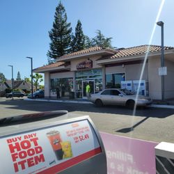 Chevron - Food Mart closed, customers waiting