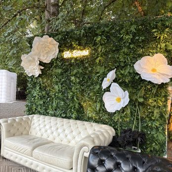 Homestead Acres NW - Photo wall. - Venues & Event Spaces Near Me - Dayton, Oregon Homestead Acres NW - Photo wall. - Venues & Event Spaces Near Me - Dayton, Oregon