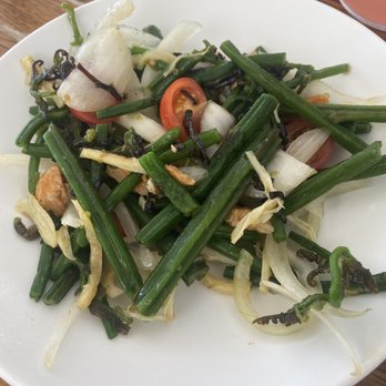 Star Noodle - Salad - Asian Fusion Near Me - Lahaina, Hawaii Star Noodle - Salad - Asian Fusion Near Me - Lahaina, Hawaii