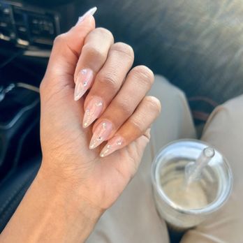 SIGNATURE AROMA SPA PEDICURE AND GEL MANICURE TREATMENT ROOM