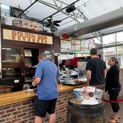 Golden Boy Barbecue - Order queue