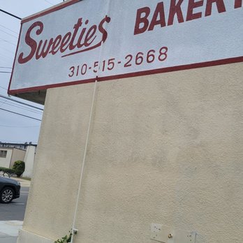 Sweeties Bakery - Side of building - Bakeries Near Me - Gardena, California