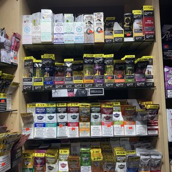 Marathon - have almost every blunt and flavor - Gas Stations Near Me - Rolling Mdws, Illinois