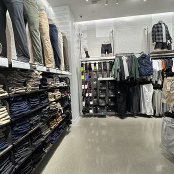 Lululemon - Accessories Near Me - Allen, Texas