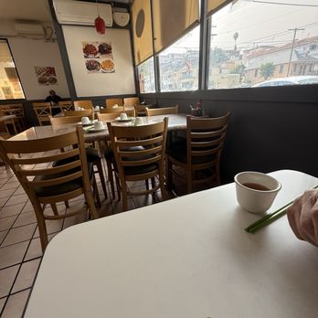 Zen Mei Bistro - Inside - Chinese Near Me - Los Angeles, California