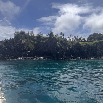 Hula Girl - Snorkeling area 2 - Boating Near Me - Lahaina, Hawaii Hula Girl - Snorkeling area 2 - Boating Near Me - Lahaina, Hawaii