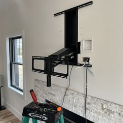Advanced Tech Solutions - Mantle mount recessed in the wall