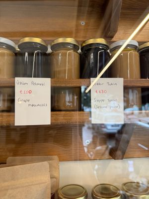 Yiğit Sofram Gözleme ve Kahvaltı by null