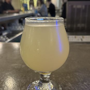 Rescue Brewery  & Gastropub - Pina colada - Breweries Near Me - Upland, California
