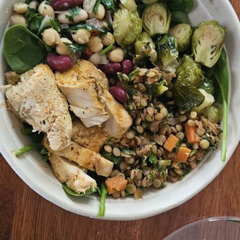 Mercado - Chicken, beans, brussel sprouts - American Near Me - Montclair, New Jersey