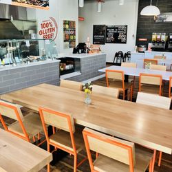 BIBIBOP Asian Grill - Indoor seating