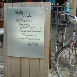 Le Bistro