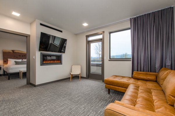 Independence Hotel by null