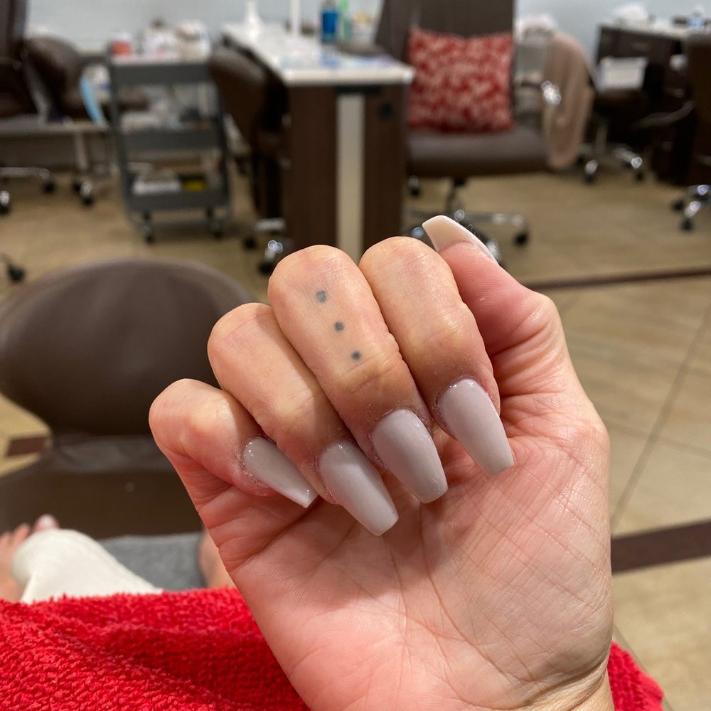Professional Nails and Spa - Day Spas Near Me - San Clemente, California Professional Nails and Spa - Day Spas Near Me - San Clemente, California