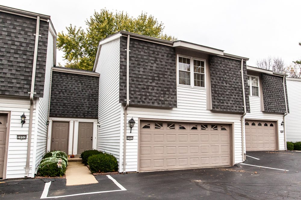 COLDWELL BANKER REALTY GUNDAKER 2458 Old Dorsett Rd, Maryland Heights