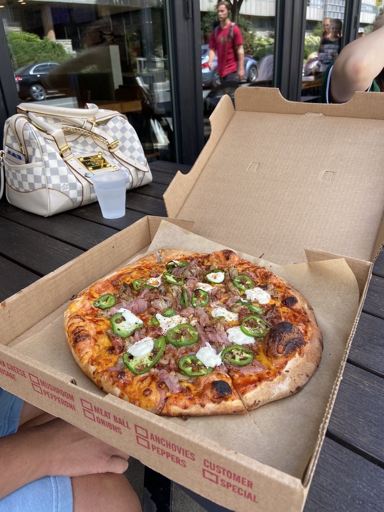 Food from Snap Custom Pizza