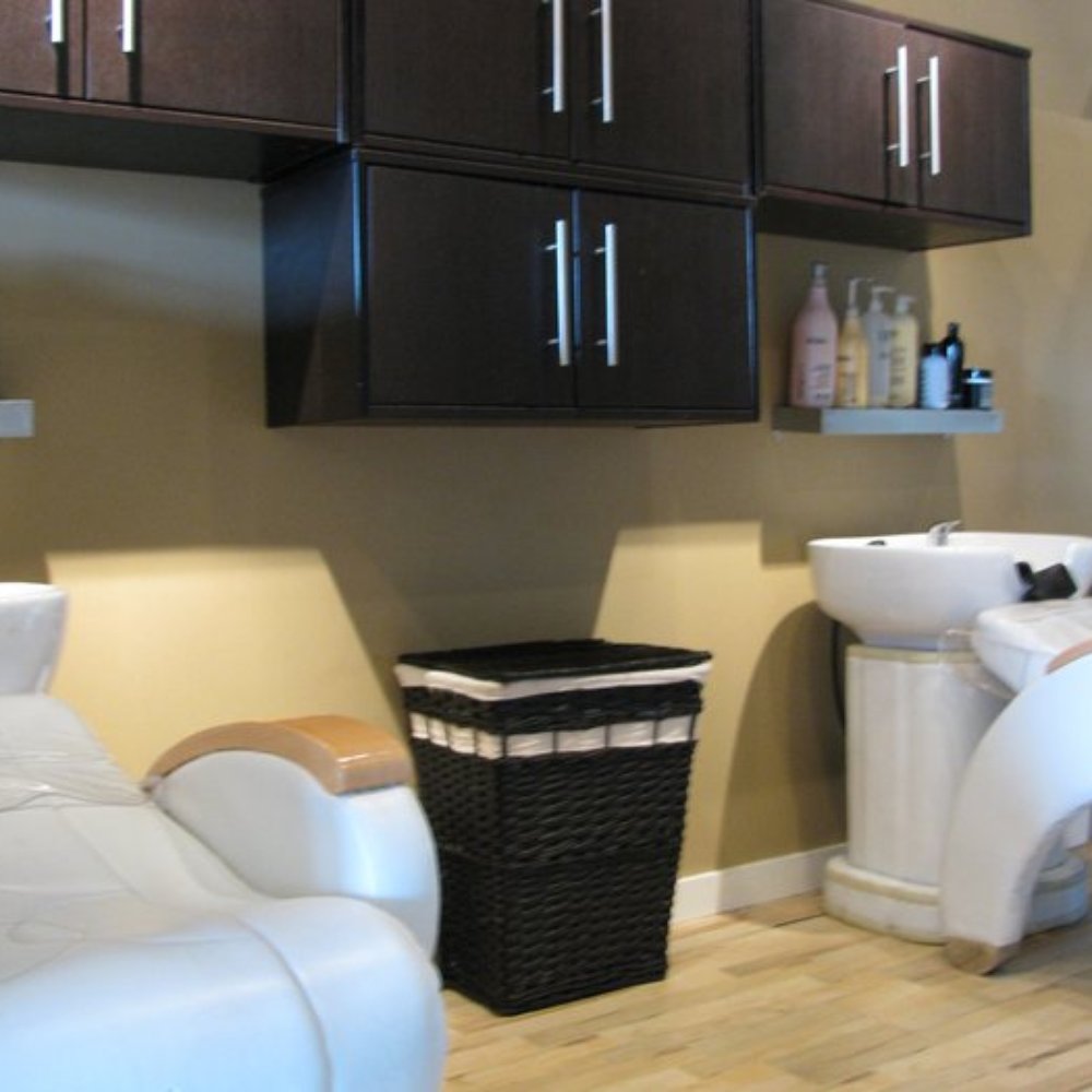 Salon Divine - Hair Salons Near Me - Seattle, Washington