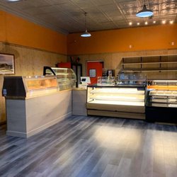 Gually's Bakery & Restaurant
