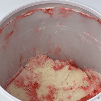 Amish Creamery - a close up of a bowl of ice cream - Ice Cream & Frozen Yogurt Near Me - Madeira Beach, Florida