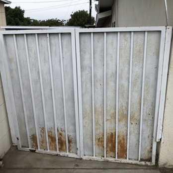 LANGO Welding - Side gate. Might need a new one or maybe it can be fixed. It broke on the bottom left where it was anchored. - Metal Fabricators Near Me