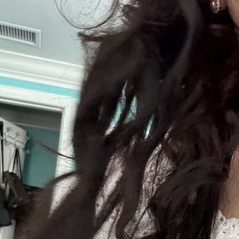 San Diego Hair Extensions Studio - Daily stringy oily hair that would change even with clarifying shampoo, etc. - Hair Extensions Near Me - Cardiff, California San Diego Hair Extensions Studio - Daily stringy oily hair that would change even with clarifying shampoo, etc. - Hair Extensions Near Me - Cardiff, California