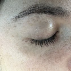 Brow Spa Galleria - My eyebrows before threading