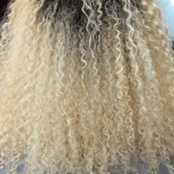 Curls On Top - Hair Salons Near Me - Laguna Beach, California