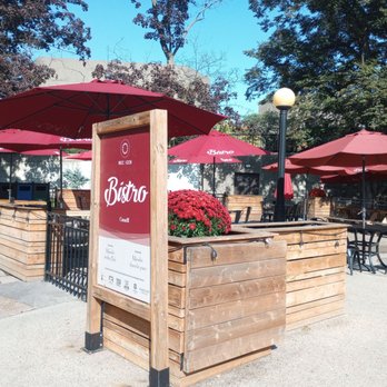 Confederation Park - Little seasonal Bistro (Moulin in the Park) in Confederation Park. - Parks Near Me - Ottawa, Ontario