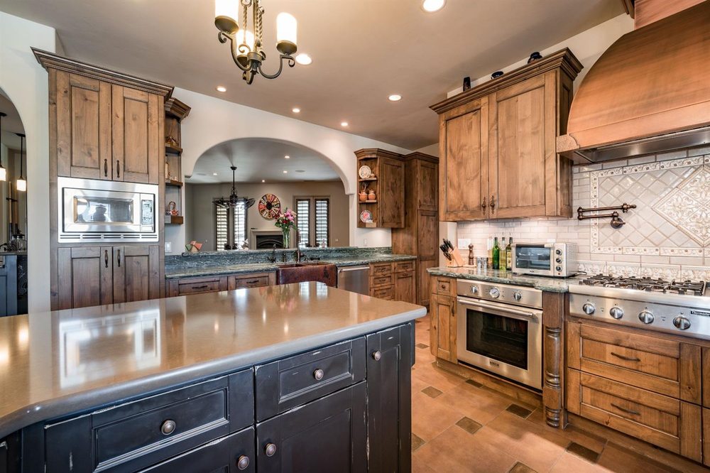 Slide of Eagle Fire & Water Restoration