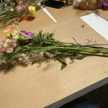 Ashley Store - Stems picked by each person before the Class starts - Furniture Stores Near Me - San Marcos, California