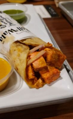 Kati Roll Wala by null