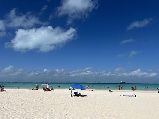 Playa Norte by null