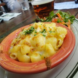 Central Coast Food Tours - Macaroni and Cheese sample at the Black Sheep Bar & Grill