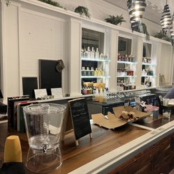Dry Spokes - The beautifully lit and organized bar