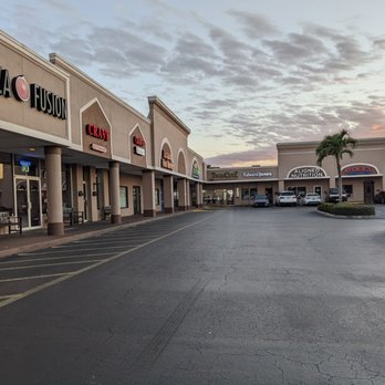 Bridge Plaza - Bridge Plaza shopping center, Fort Myers - Shopping Centers Near Me - Fort Myers, Florida Bridge Plaza - Bridge Plaza shopping center, Fort Myers - Shopping Centers Near Me - Fort Myers, Florida