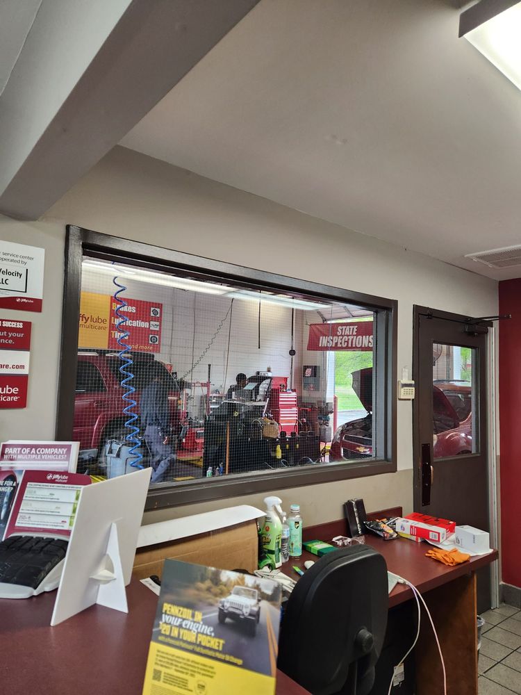 JIFFY LUBE Updated September 2024 11 Reviews 5501 University