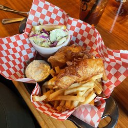 Markum Inn & Muddy Boots Bar - Fish and chips
