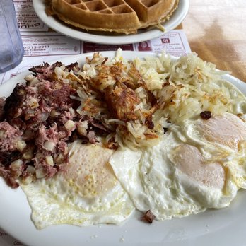 Vic's Waffle House - Corned beef hash and eggs - Breakfast & Brunch Near Me - Tewksbury, Massachusetts Vic's Waffle House - Corned beef hash and eggs - Breakfast & Brunch Near Me - Tewksbury, Massachusetts
