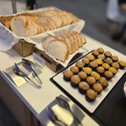 Avianca Lounge - Breakfast options...