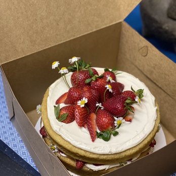 Pasteliux Vegan Bakery - a cake with strawberries on top - Bakeries Near Me - Los Angeles, California Pasteliux Vegan Bakery - a cake with strawberries on top - Bakeries Near Me - Los Angeles, California